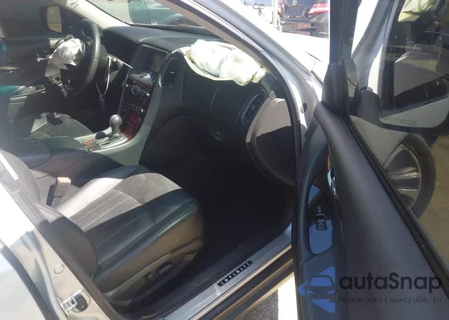 JN1BJ0RP9HM383997: 43185848