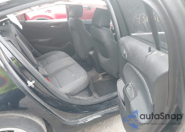 1G1BE5SM6J7148176: 43185932