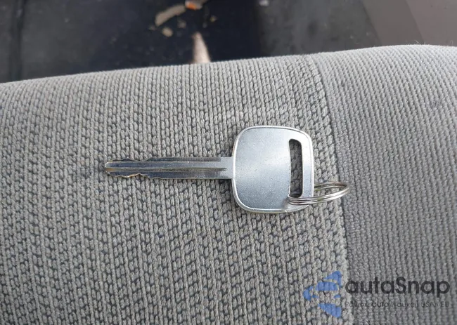 1NXBR12E92Z582443: 43185976