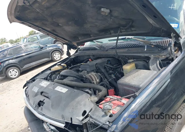 1GNEC13T0YJ158053: 43187003