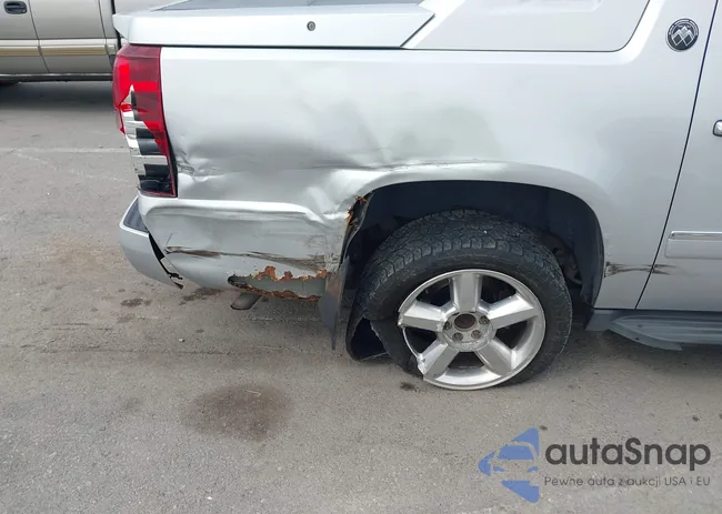 3GNTKGE7XDG381435: 43187171