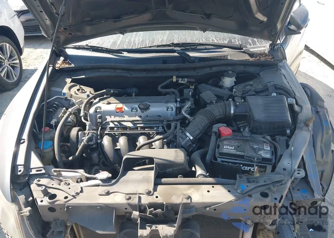 1HGCP2F67CA183302: 43187336