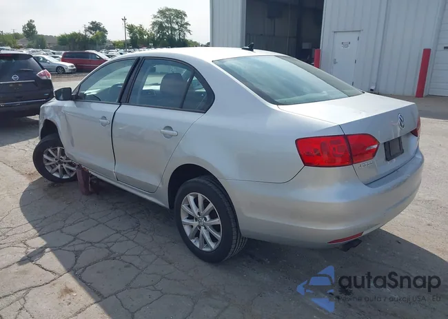 3VWDZ7AJ4BM302749: 43187484