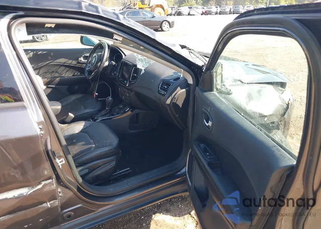 3C4NJDCB5MT569796: 43186610