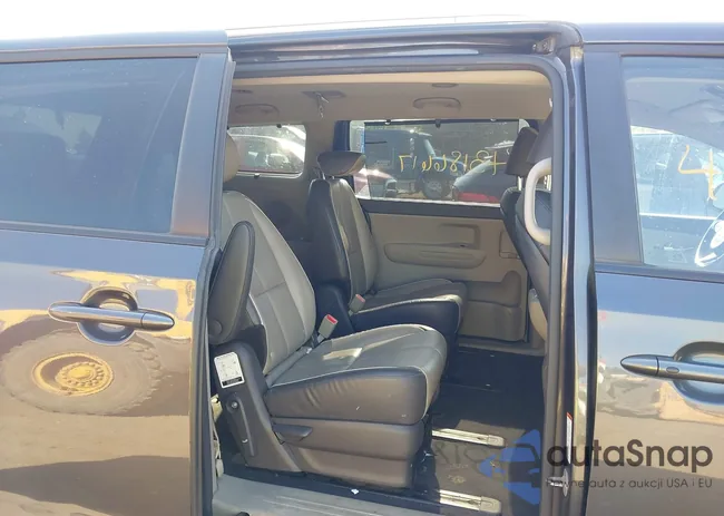 KNDMB5C1XH6269435: 43186617