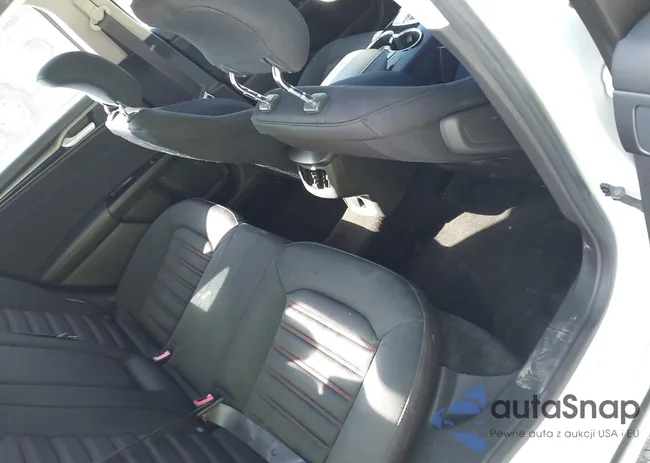 1FA6P0HD9E5359053: 43186786