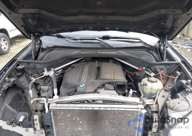 5UXKR2C3XH0X04443: 43186867