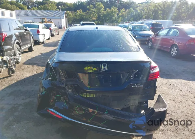 1HGCR3F97GA028247: 43186922