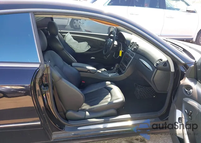 WDBTJ76H83F035496: 43186965