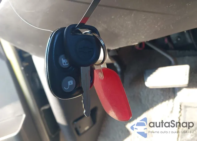 1GBFG15T041138558: 43187985