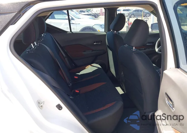 3N1CP5DV6RL535820: 43188034