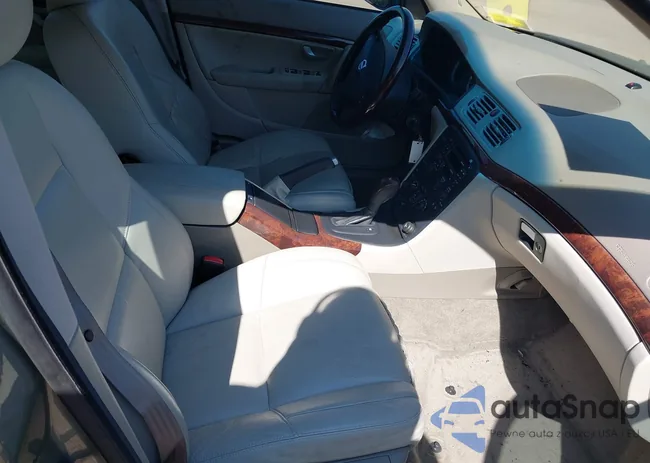 YV1TS592461438168: 43188126