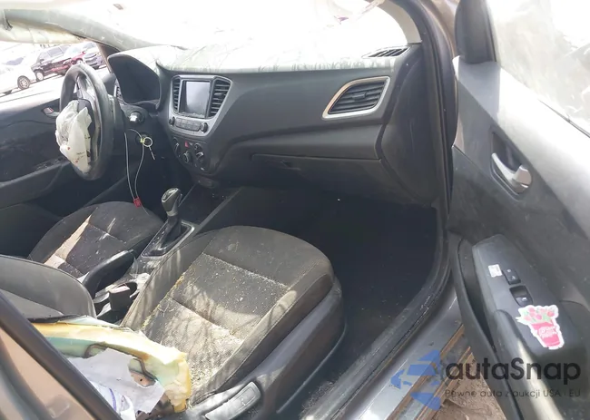 3KPC24A61ME138502: 43188175