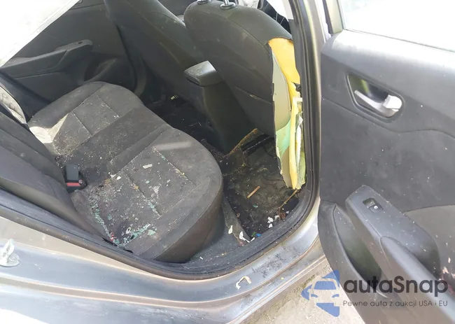 3KPC24A61ME138502: 43188175