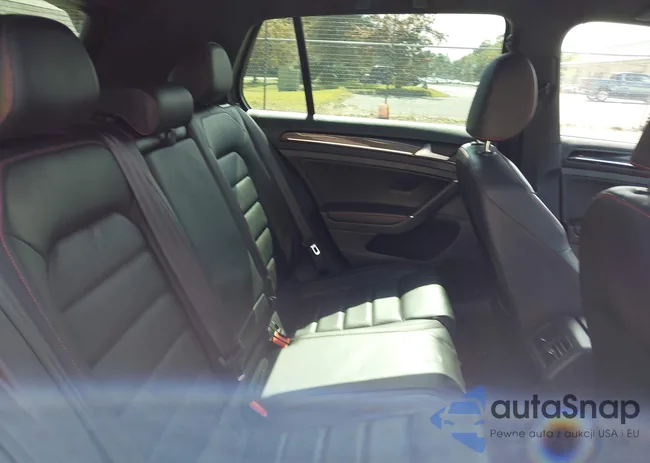 3VW447AU2GM036941: 43188345