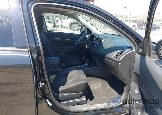 4A4AP3AU6FE010443: 43188413