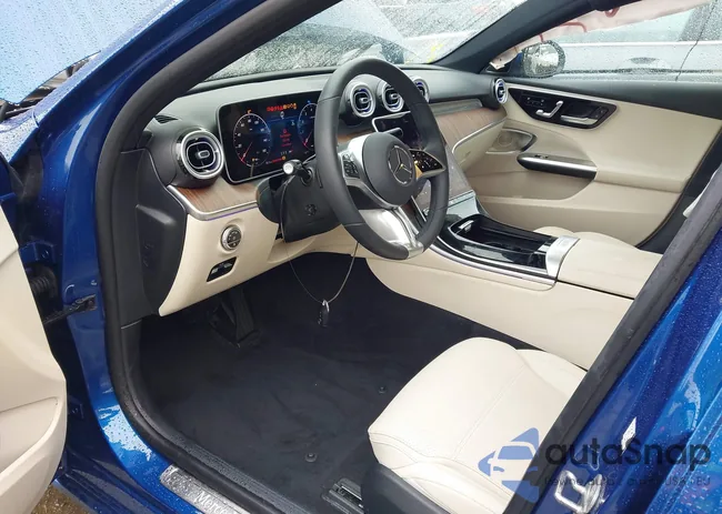 W1KAF4HB4SR263905: 43187644