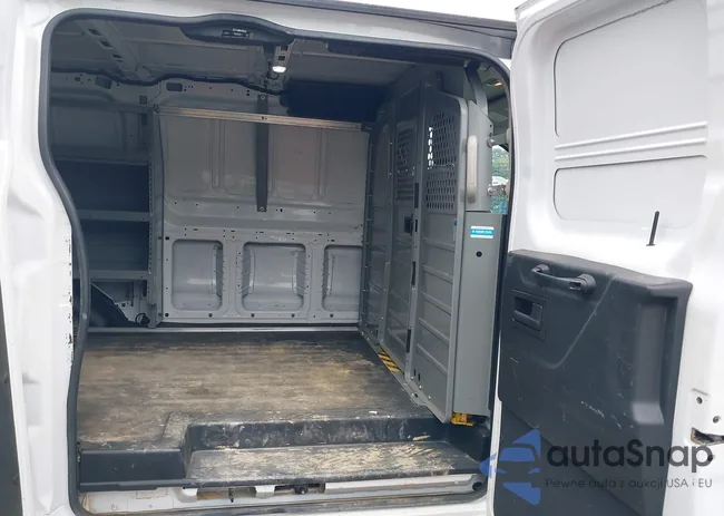 1FTYR1ZM5JKA41458: 43187806