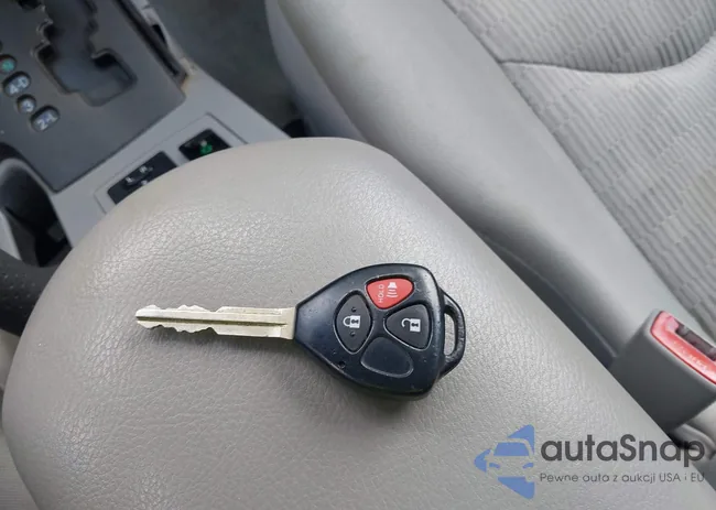 2T3BK33V09W007776: 43189120