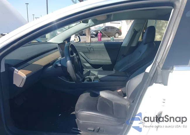 5YJ3E1EAXJF040286: 43189144