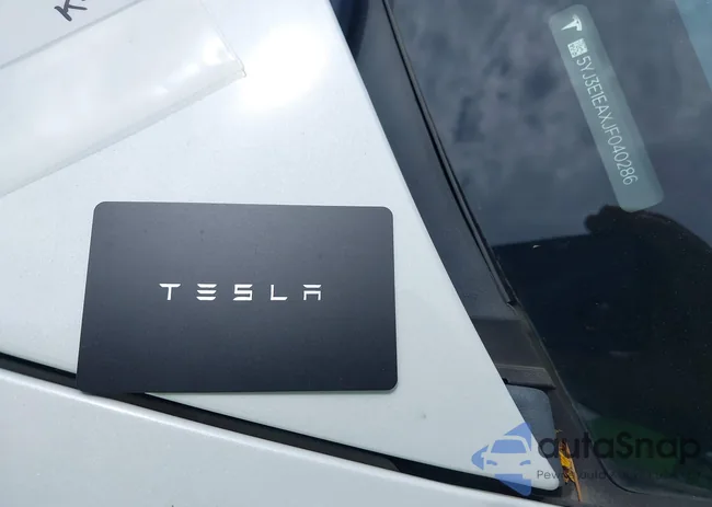 5YJ3E1EAXJF040286: 43189144