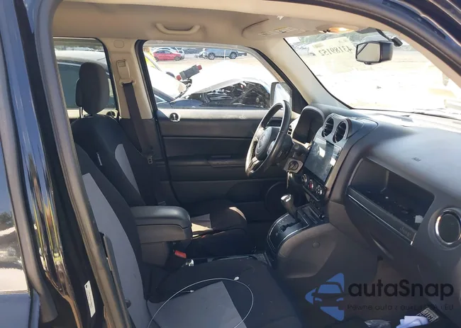 1C4NJRFB9ED688662: 43189152