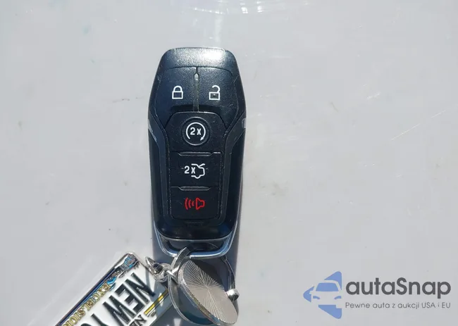 3FA6P0K9XER235276: 43189282