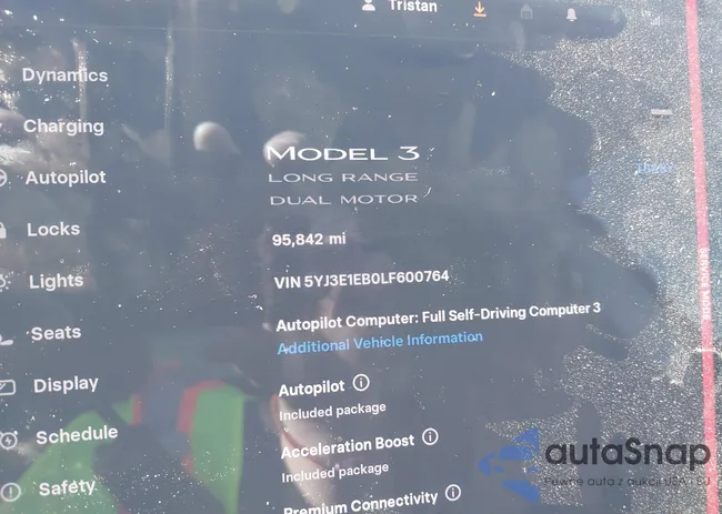 5YJ3E1EB0LF600764: 43189300