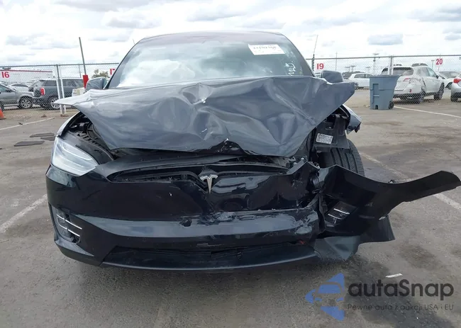 5YJXCBE20JF091575: 43189368