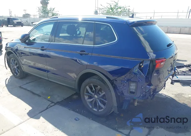 3VV3B7AX8NM026833: 43189387