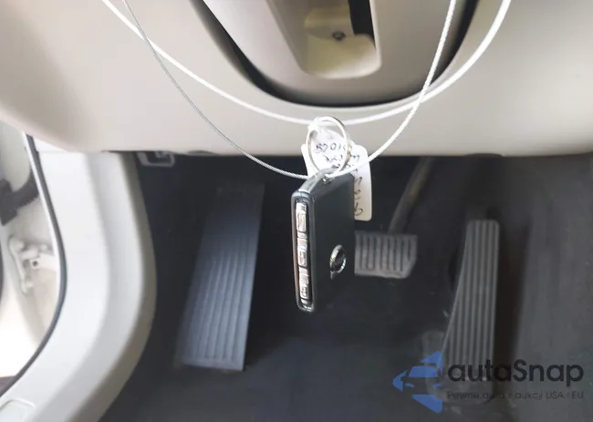 LYV102RKXJB101068: 43188595