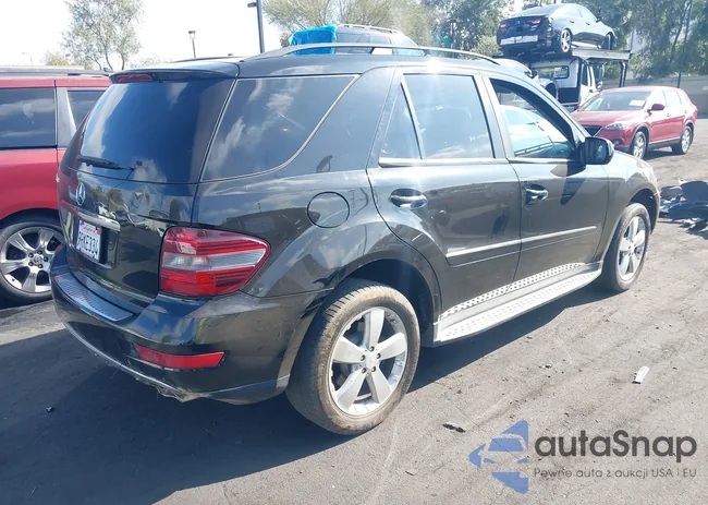 4JGBB56E09A517403: 43188717