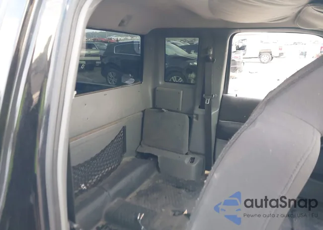 1FTYR14U04PB49257: 43188873