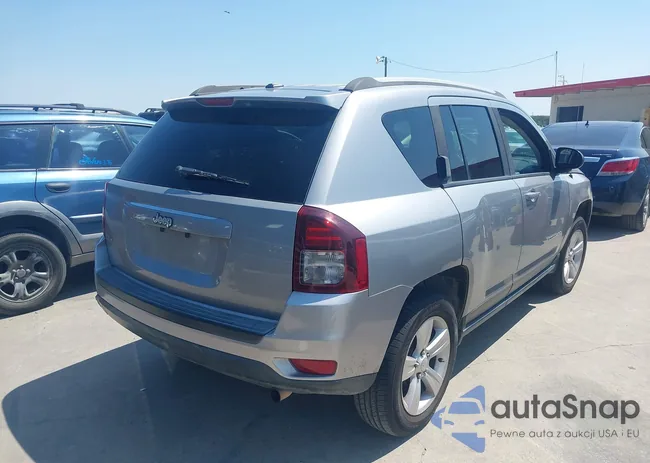 1C4NJCBA8GD569076: 43190339