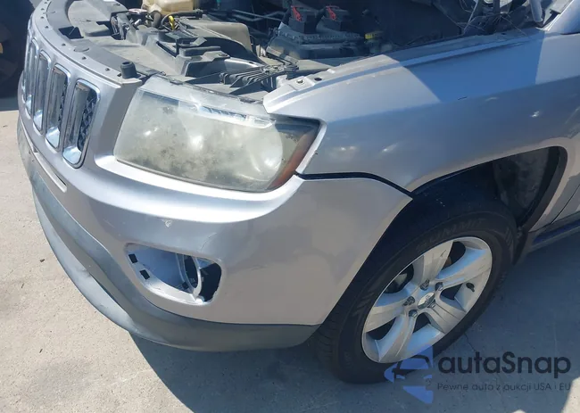 1C4NJCBA8GD569076: 43190339