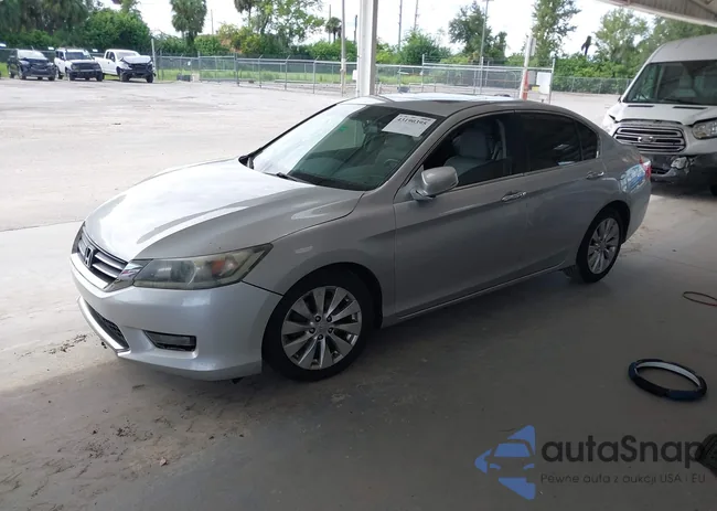 1HGCR2F84EA078599: 43190395