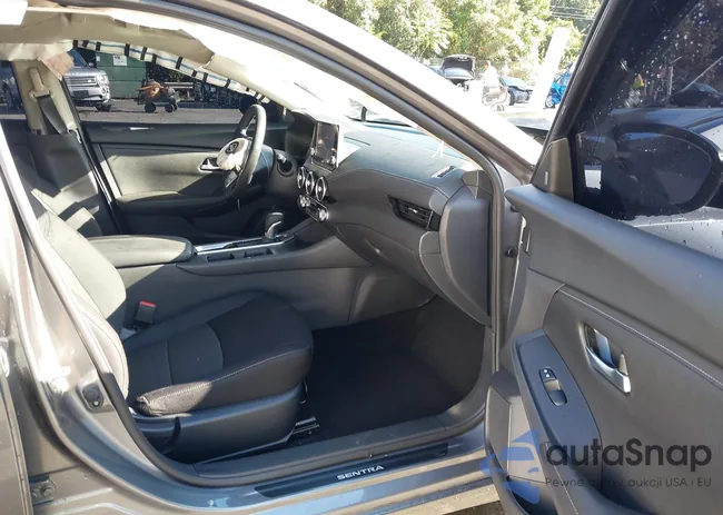 3N1AB8CV0RY282148: 43190449