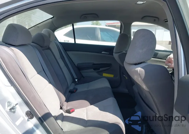 1HGCP26488A119484: 43190503