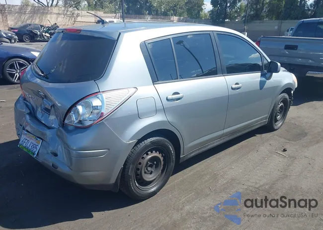 3N1BC13E89L398154: 43189620