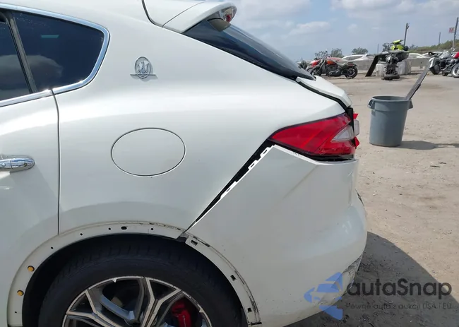 ZN661XUL4KX334335: 43189711