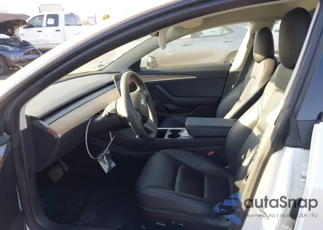 5YJ3E1EA2MF066370: 43189738