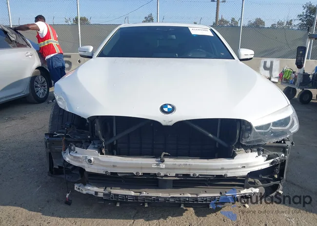 WBAJE5C57KWW18584: 43189980