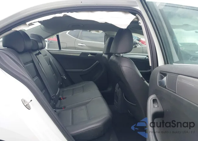 3VWDB7AJ6HM369446: 43191025