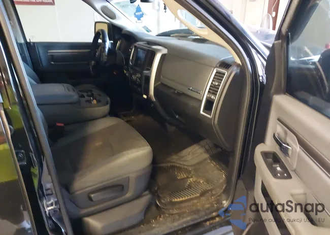 3C6RR6LT4HG742261: 43191081