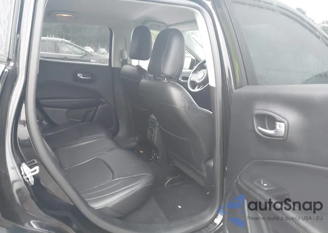 3C4NJDBB9JT456446: 43191172