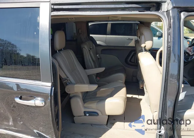 2C4RC1BG9ER418391: 43191175