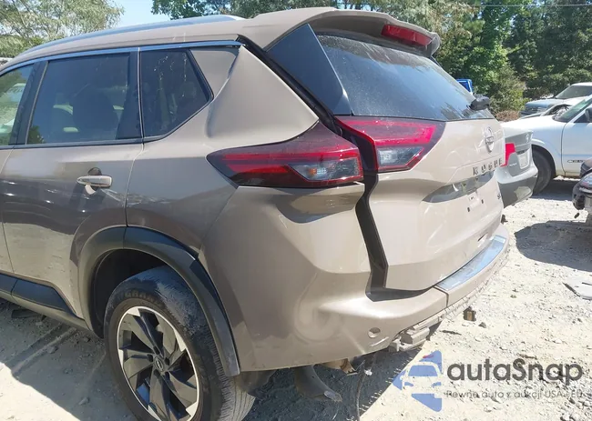 JN8BT3BA5RW353470: 43191177