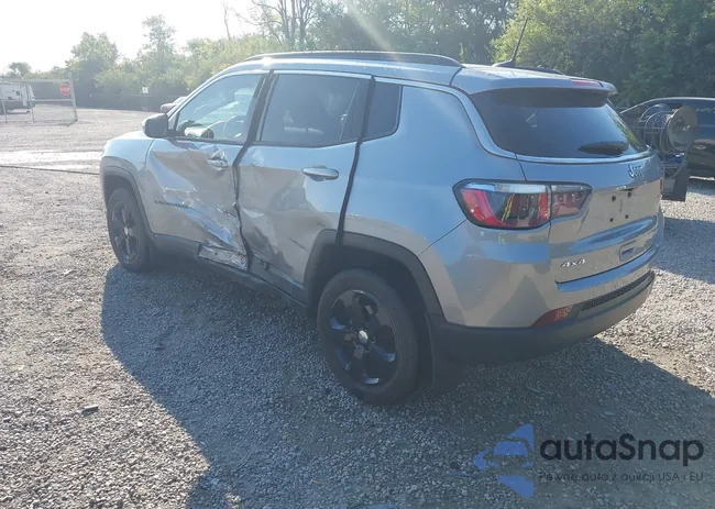 3C4NJDBB9JT328675: 43191250