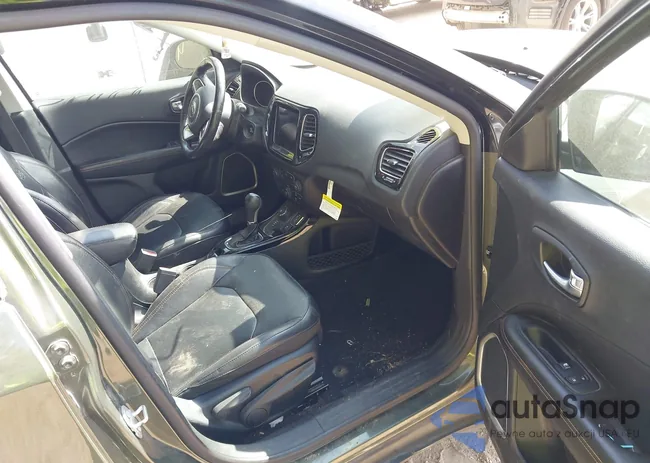 3C4NJDCBXKT773295: 43191312