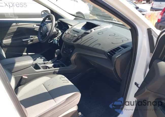 1FMCU0GD4HUA78386: 43191493